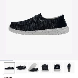 Wendy Sox size 9 hey dudes